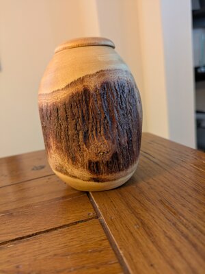 Gravure Craft Mangowood Urn